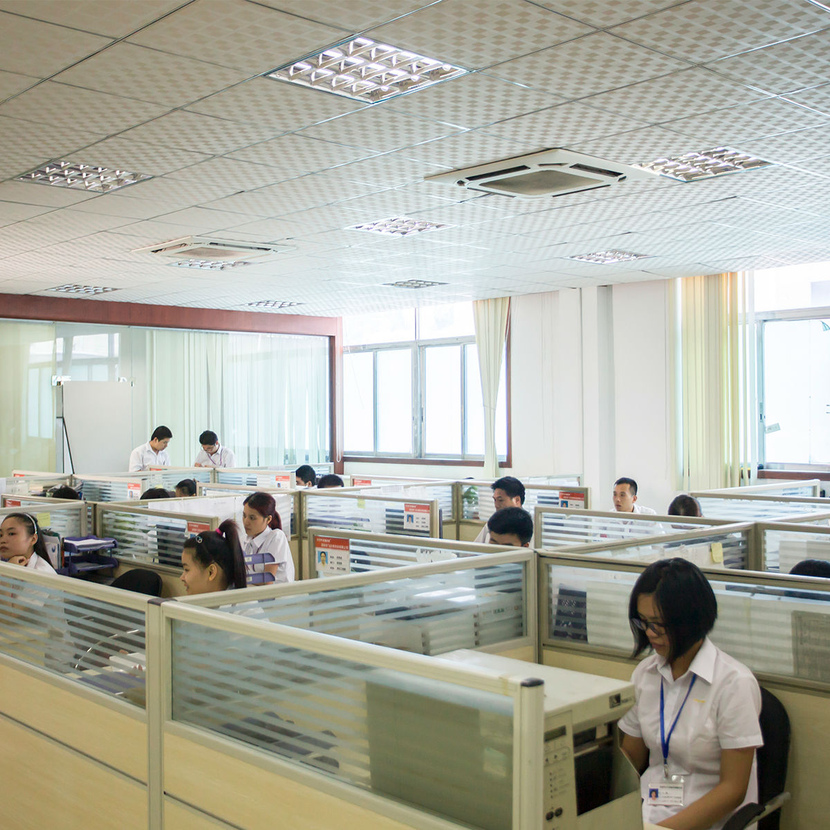 電源適配器的研發(fā)部