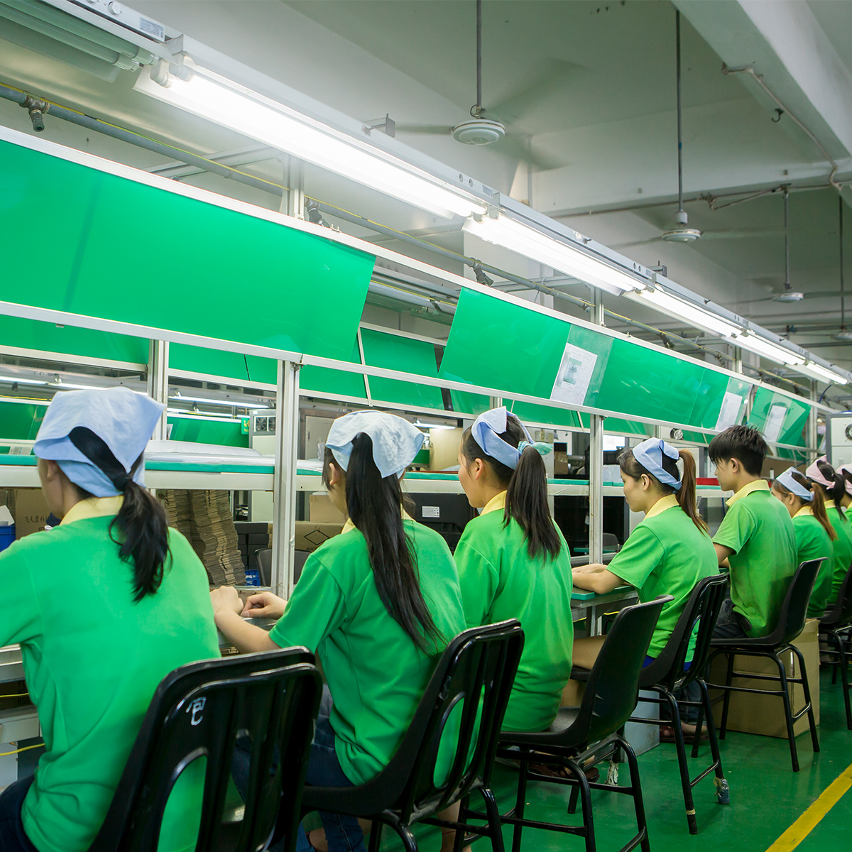 FLYPOWER充電器生產(chǎn)廠家分享：電源適配器的四大組成部分