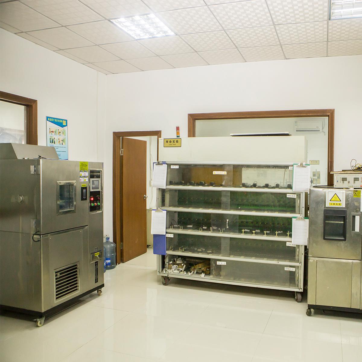 電源適配器廠家：這幾種充電方式使不得