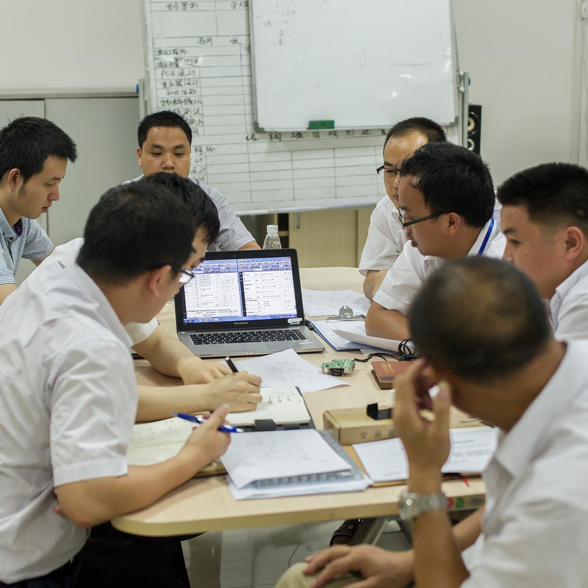 電源適配器生產(chǎn)廠家：如何讓電源適配器長壽更耐用